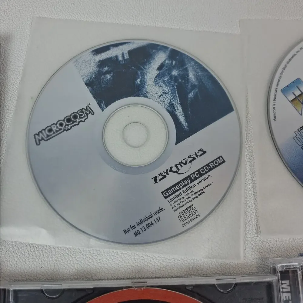 Vintage PC CD-ROM Game Lot MicroProse Domark Flight Sim Harrier Darklands Falcon